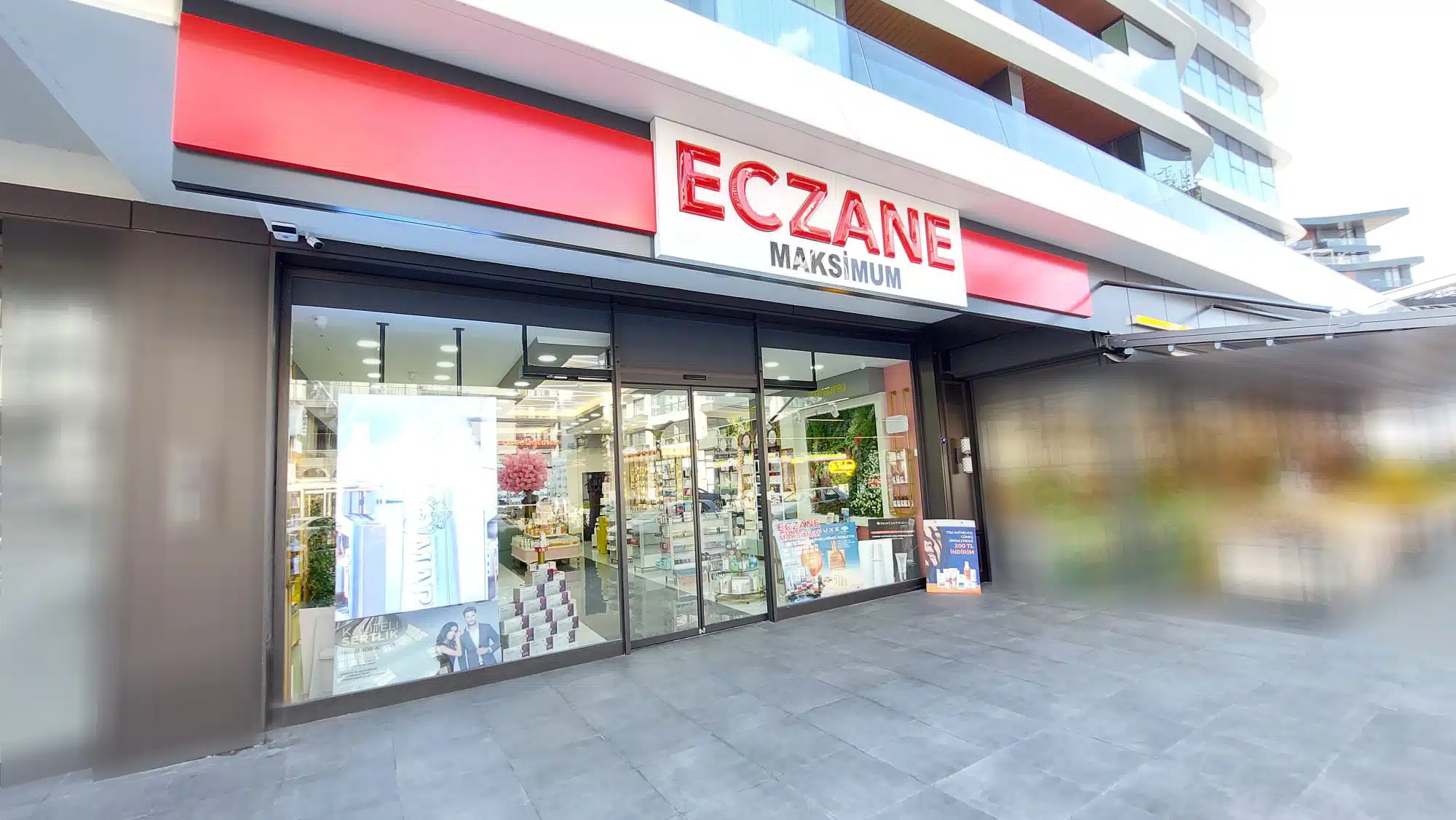 eczane dekorasyonu izmir maksimum eczanesi