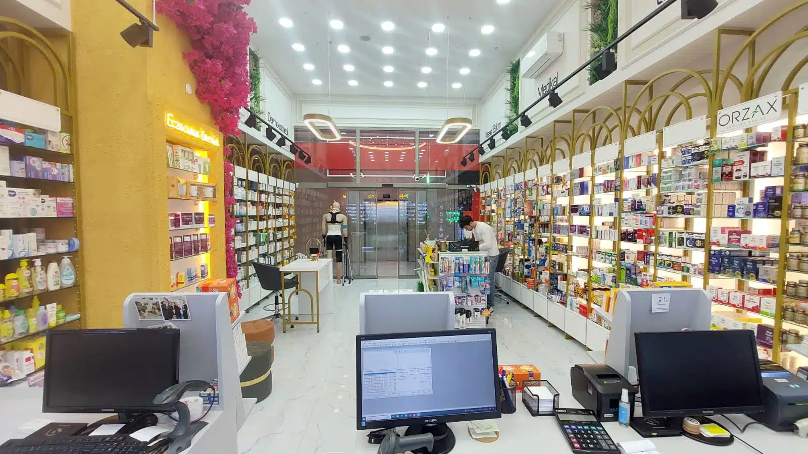 Zeytinburnu Eczane Dekorasyonu