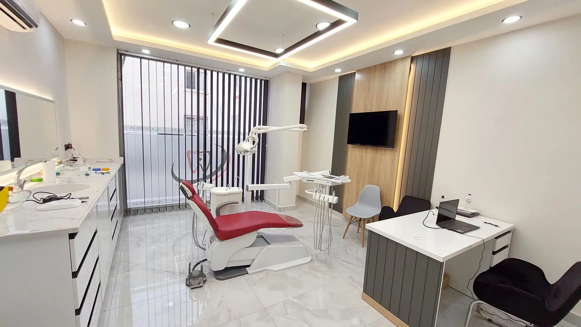 Kılıçaslan Ağız ve Diş Polikliniği