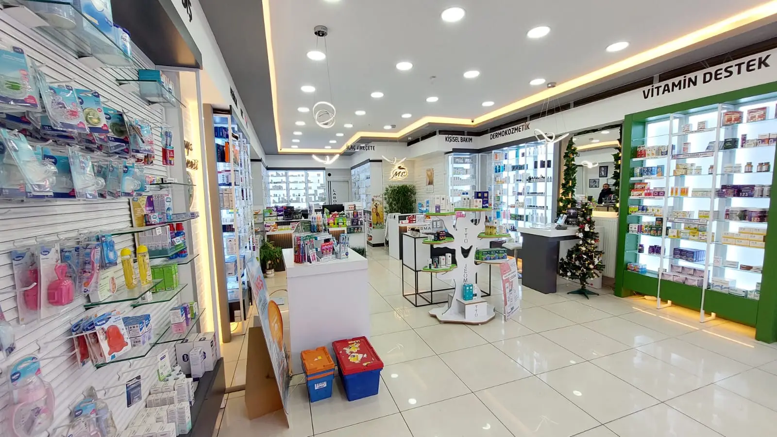 eczane dekorasyonu -eskişehir - maya eczanesi