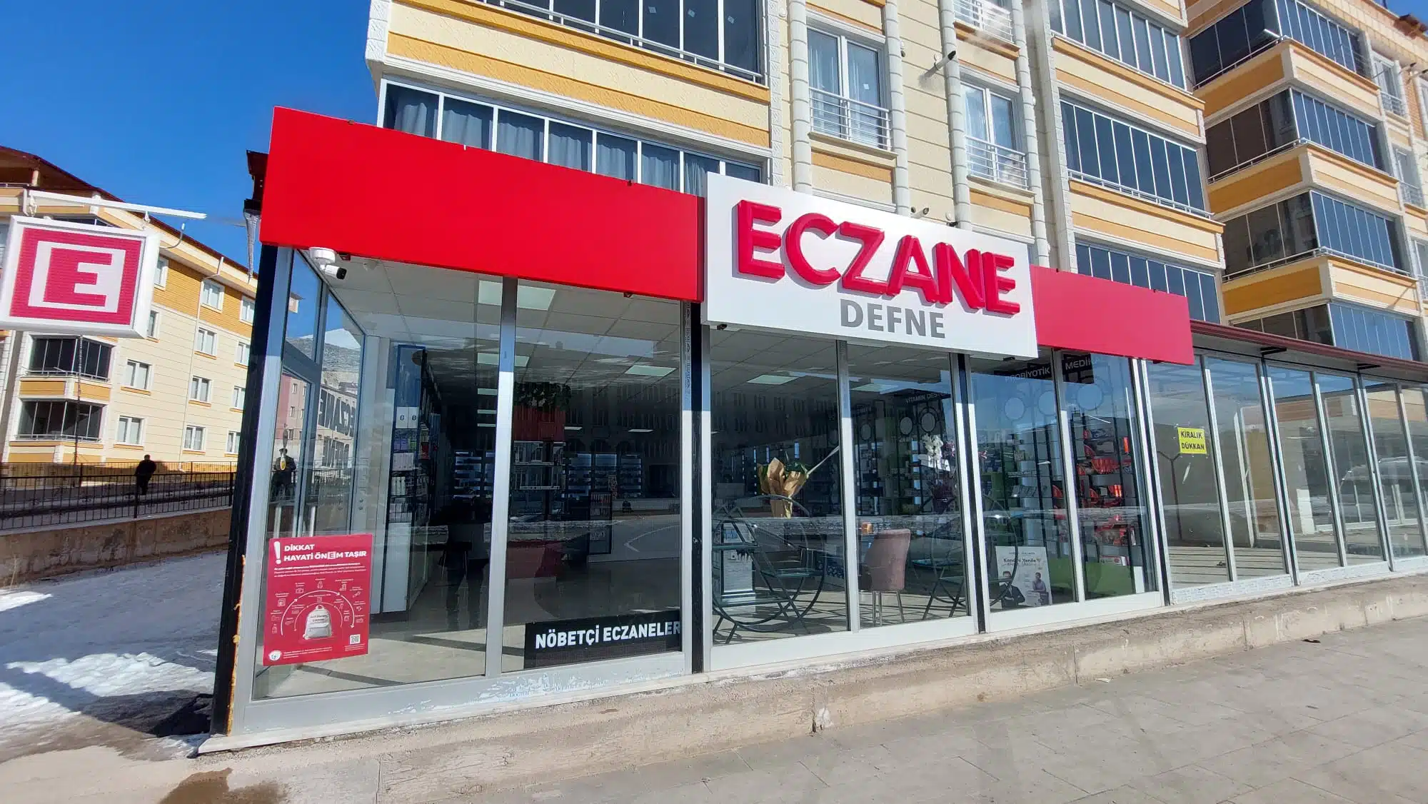 eczane dekorasyonu