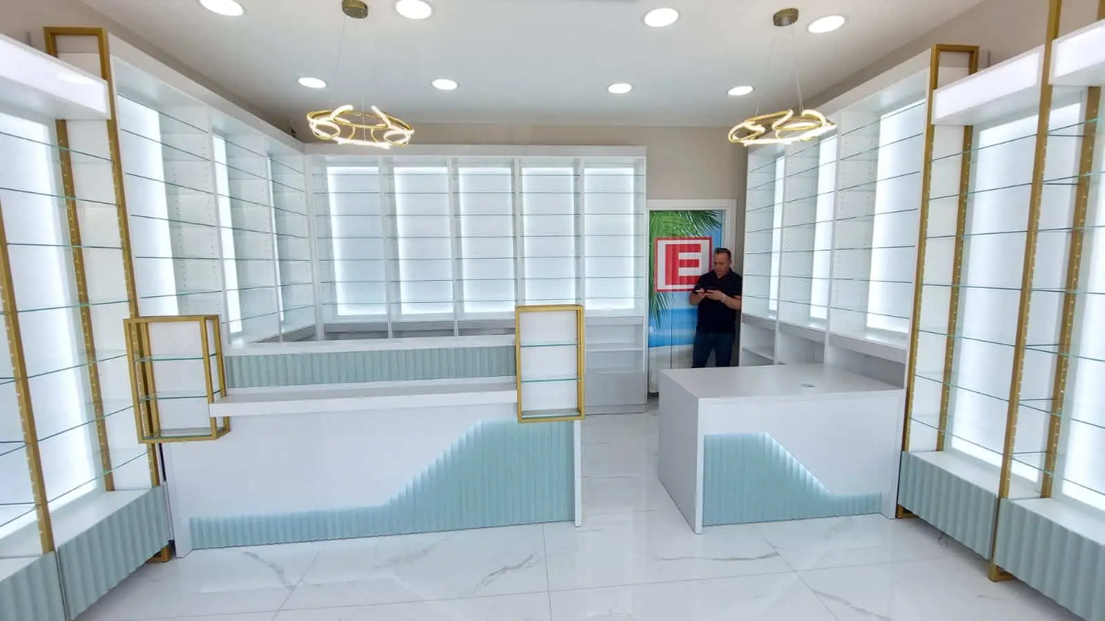 eczane tasarimi ve ecza dekorasyonu