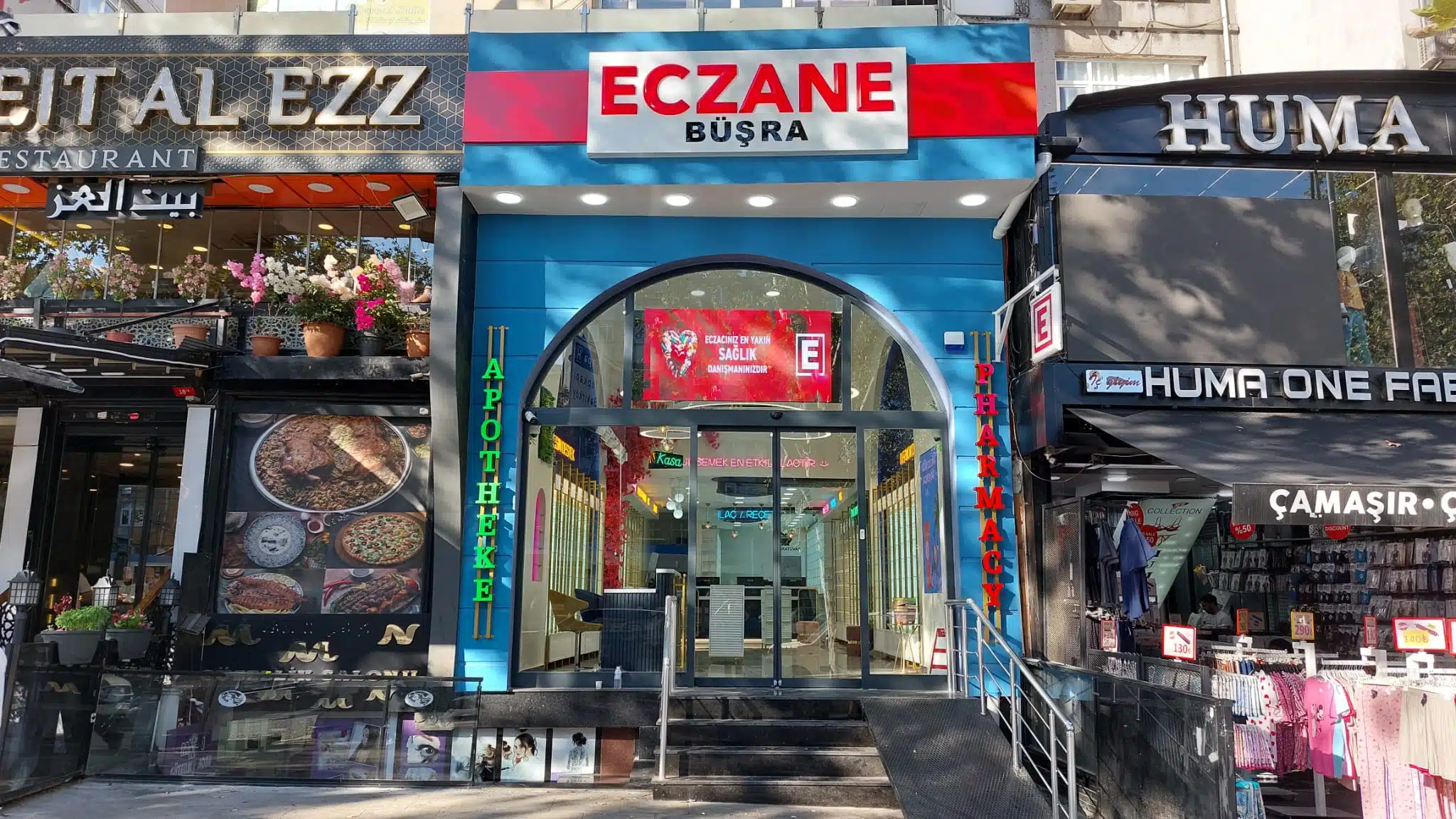 Eczane Dış Cephe