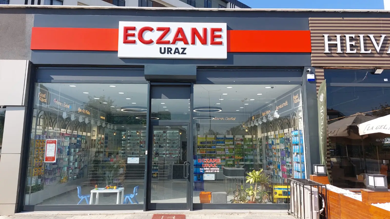 Arnavutköy Eczane Dekorasyonu