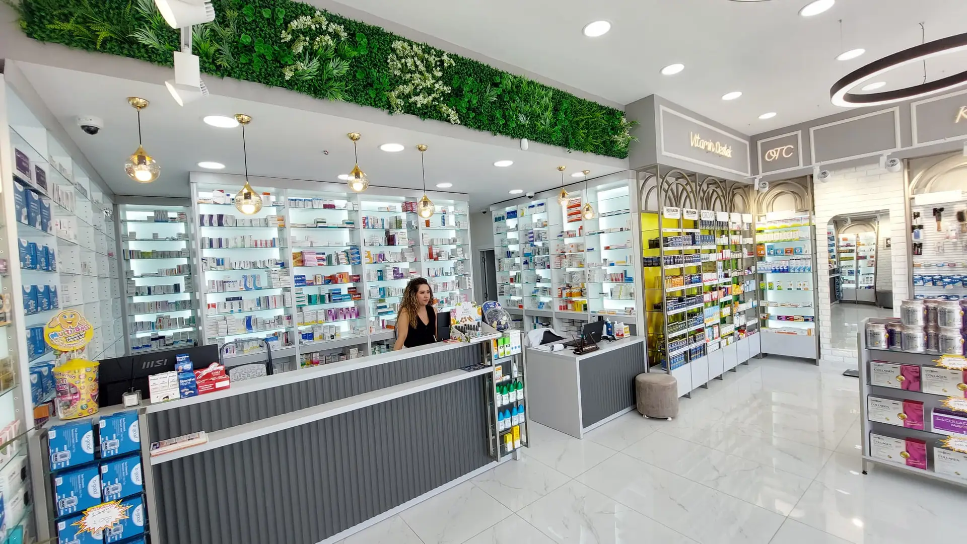 Arnavutköy Eczane Dekorasyonu